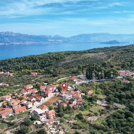 Дом отдыха Four-bedroom In Zedno *