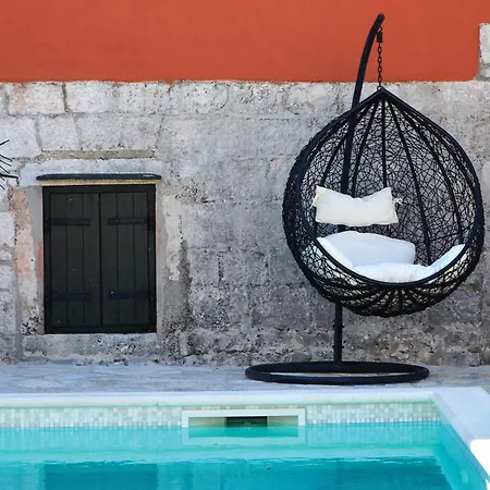 Four-bedroom In Zedno Дом отдыха *