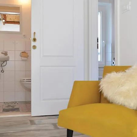Holiday home Lovely In Zedno With Wifi Trogir